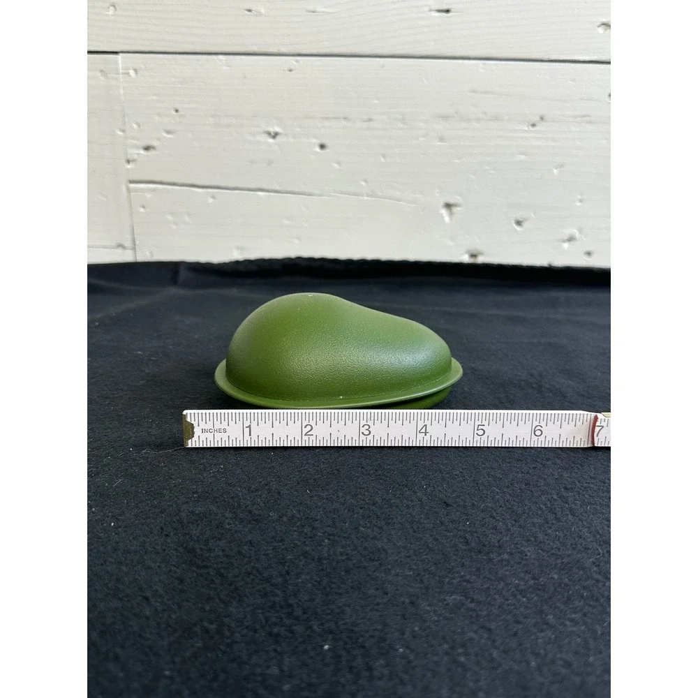 Vintage Style Plastic Food Saver Pods Set Onion Bell Pepper Avocado Green White